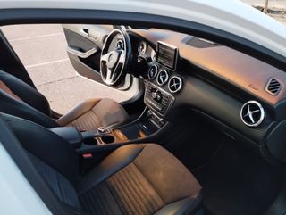 Mercedes-Benz Clase A 220i 184CV AMG