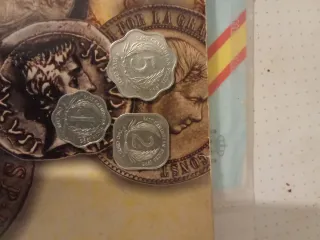 Moneda antigua reproducción Peseta