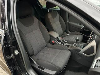 CITROEN DS4 HDi 90 Design