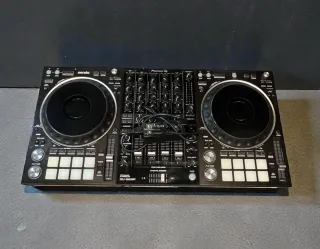 Mezcladora DJ Pioneer 1000 con estuche
