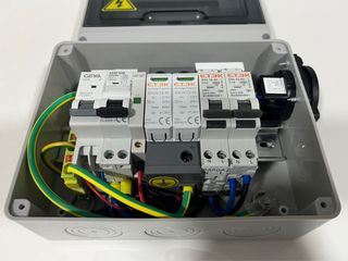 Cuadro protecciones para cargador coche con schuko