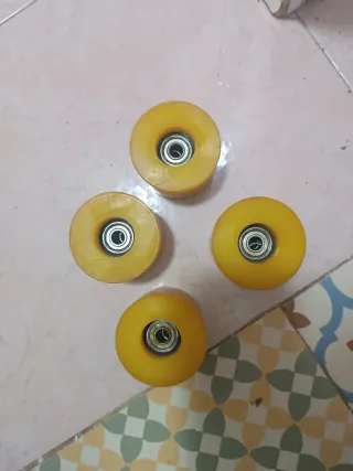 Ruedas de patinete amarillas (4 unidades)