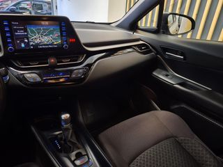 TOYOTA C-HR 1.8 125H Advance