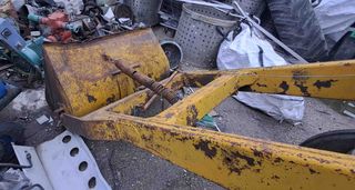 Tractor Ebro 160 con pala