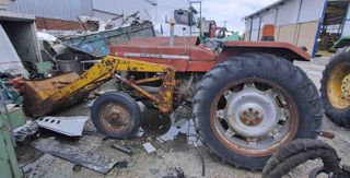 Tractor Ebro 160 con pala