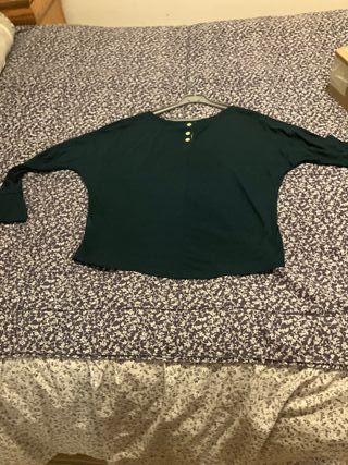 Camiseta verde y amarilla talla L