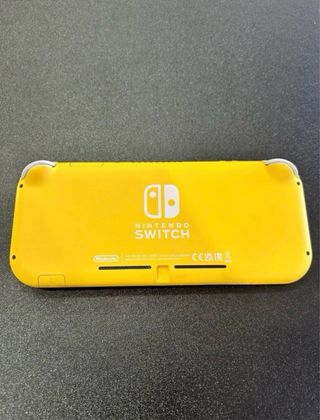 Nintendo Switch Lite Amarilla