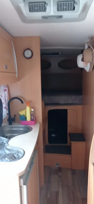 Autocaravana+scooter125cc