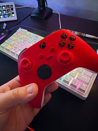 Mando Xbox Series X Rojo