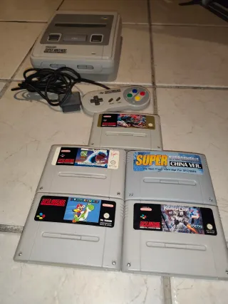 Super Nintendo + giochi + pack giochi GameCube