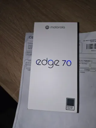 Motorola Edge 70 Gris y Pack