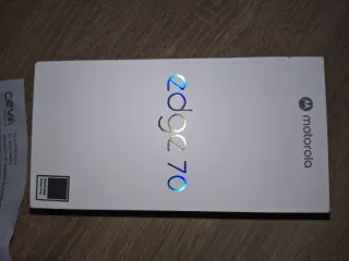 Motorola Edge 70 Gris y Pack