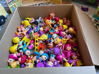 Lote Pinypon de muñecas y casas de juguete