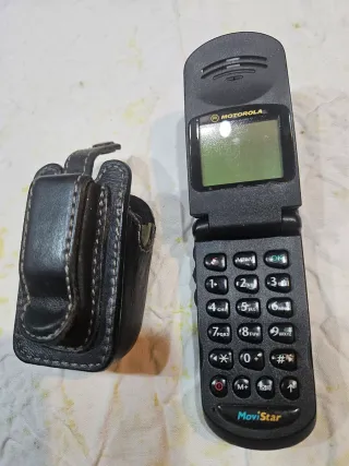 Teléfono Móvil Motorola Flip Negro