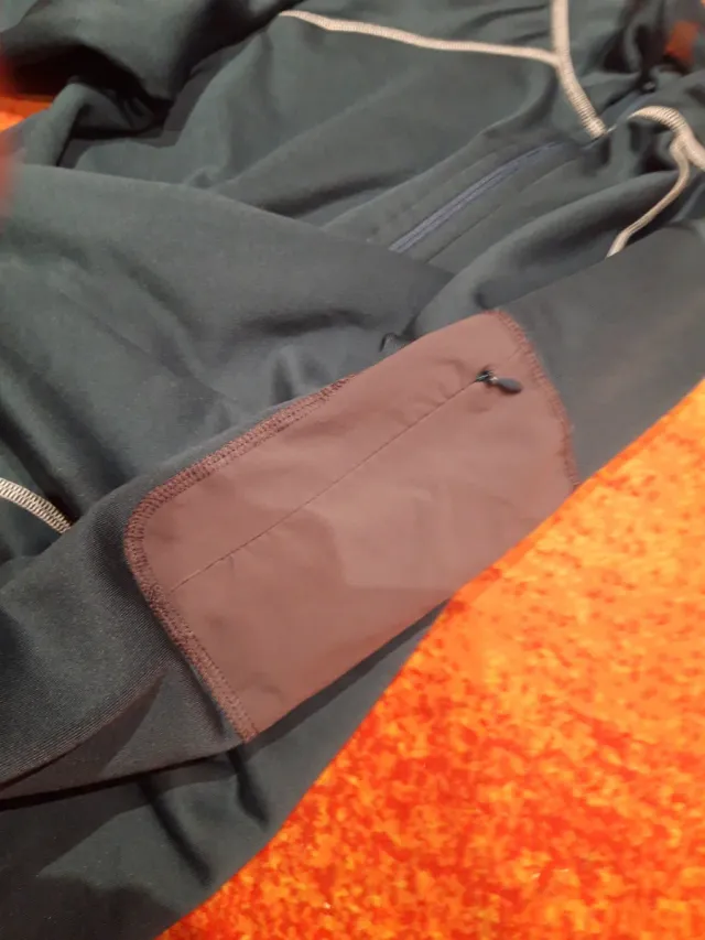 Forro Polar Trangoworld Talla M seminuevo