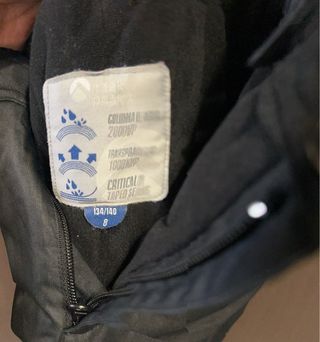 Traje de esquí infantil a cuadros