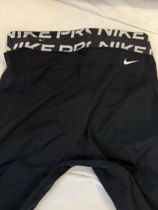 Conjunto deportivo Nike Pro mujer