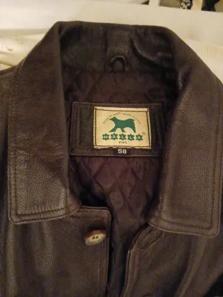 Chaquetón de piel marrón