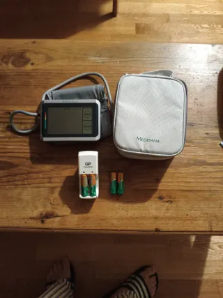 (NUEVO) TENSIOMETRO+cargador con pilas recargables