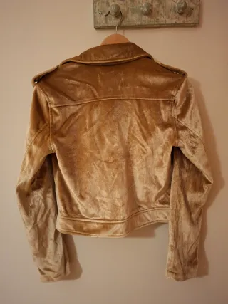 Cazadora Stradivarius Terciopelo Dorado Talla S