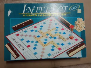 Juego de mesa INTELECT