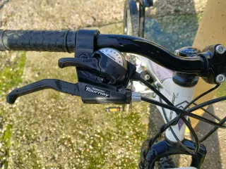 Bicicleta Montaña Megamo Blanca 24"