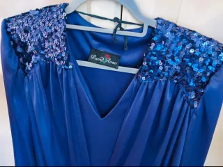 Vestido morado  de David Rose. SIZE 10 U.S.A.