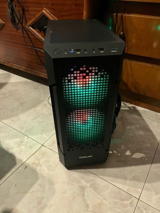 PC Gaming con luces LED