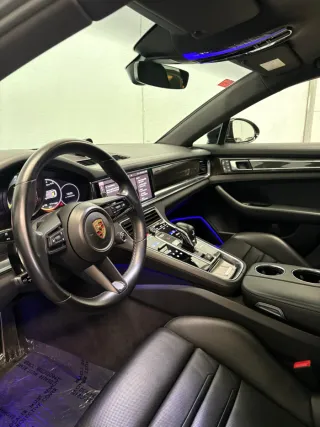 Porsche Panamera 2021
