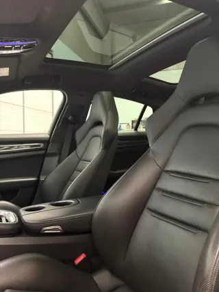 Porsche Panamera 2021