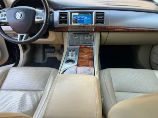 Jaguar XF 2008
