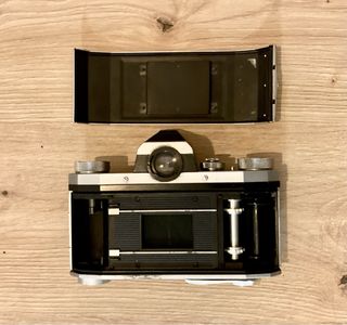 Cuerpo Cámara analógica vintage Praktica IV