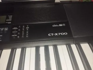 Teclado Casio CT-X700 con sensibilidad