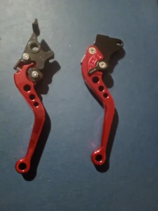 Manetas moto rojas y negras