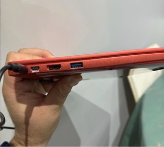 Portátil 14 Celeron N5095 Rojo