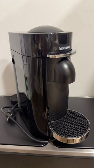 Cafetera Nespresso Vertuo Plus Deluxe C