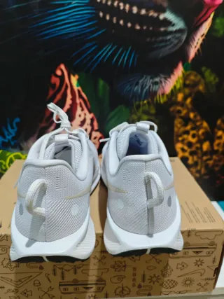 Nike Pegasus Trail 5 Beige/Blanco