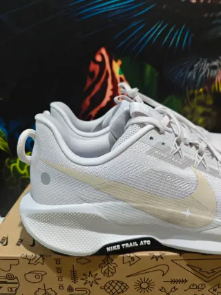 Nike Pegasus Trail 5 Beige/Blanco