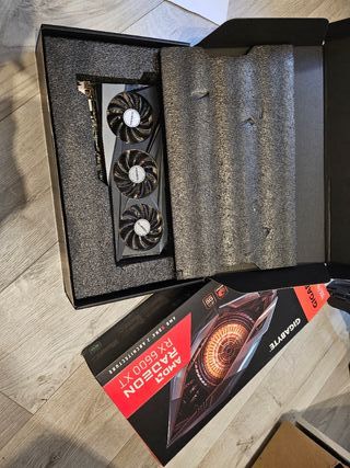 Gigabyte RX 6600 XT Gaming OC 8GB - Como Nueva