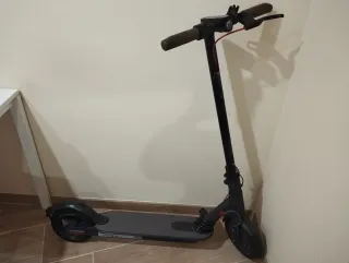 Patinete eléctrico en buen estado