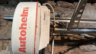 Mástil de radar y radar náutico