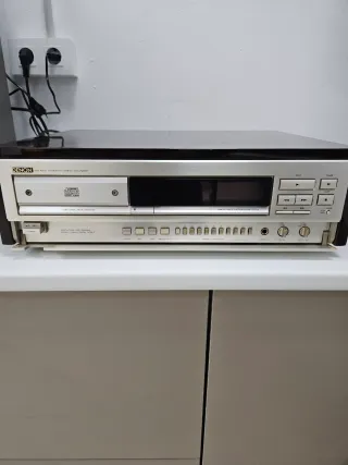 Denon DCD-3500G Lector CD  Alimentacion. 100 volt