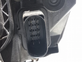 FARO DERECHO FORD FOCUS BERLINA (CAP) HYDA 4M5113