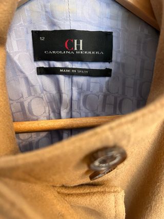 Abrigo Carolina Herrera Camel