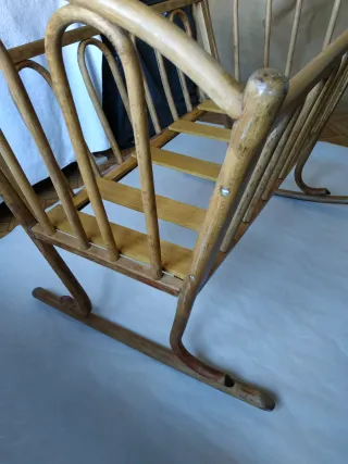 Cuna Mecedora antigua