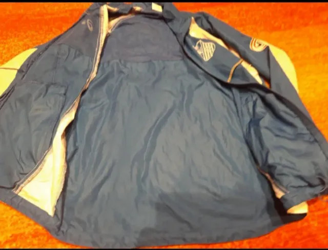 Cortavientos Asics Txindoki Talla S nuevo