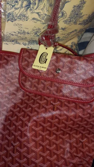 Bolso rojo con monedero