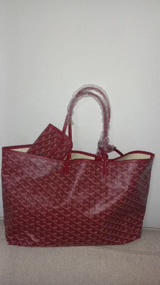 Bolso rojo con monedero