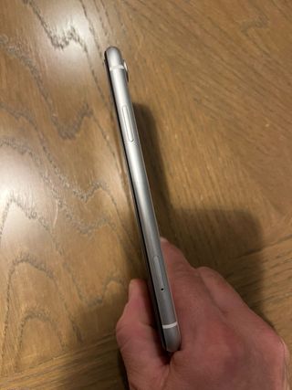 iPhone XR 64GB Bianco senza scatola batteria 77%