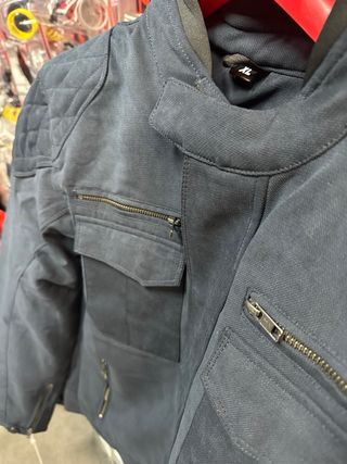 Chaqueta de tela CEAA